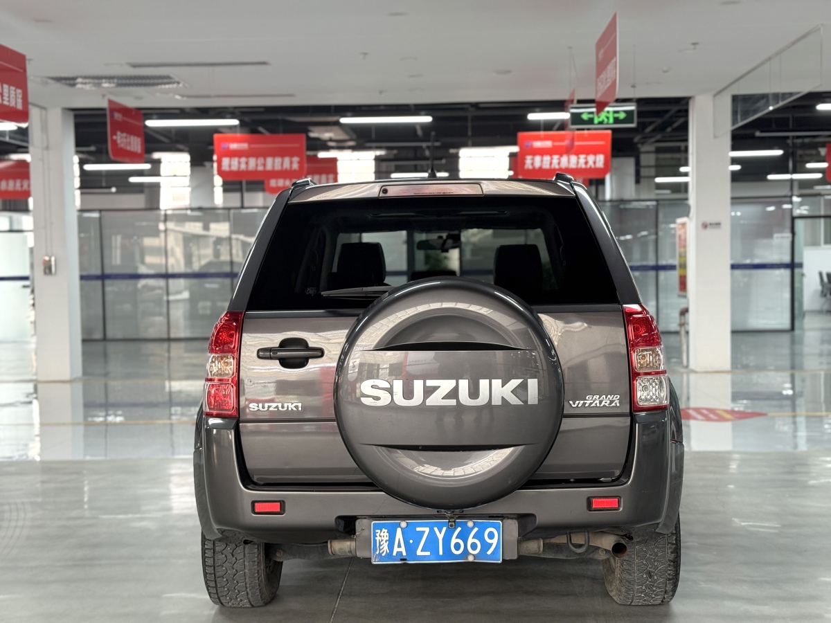 铃木 超级维特拉 2013 汽车图片 #9