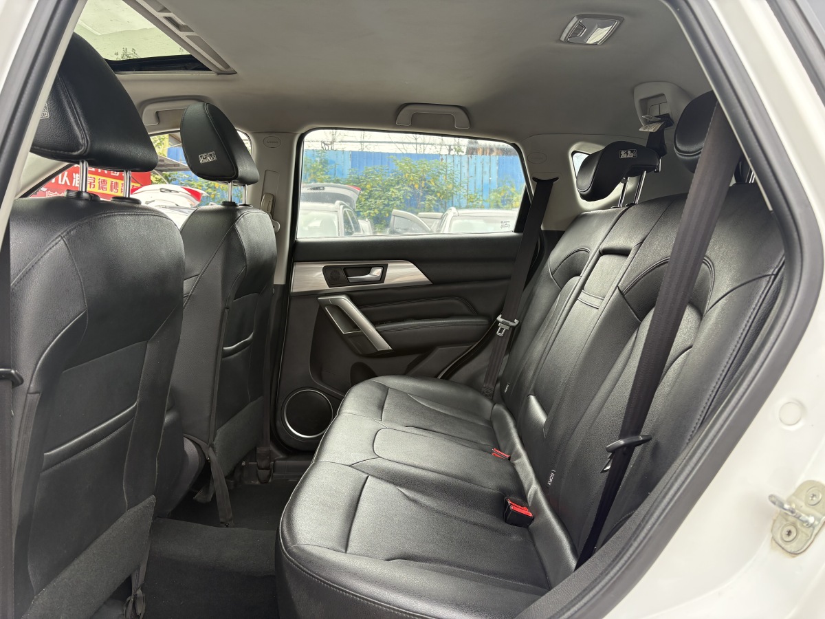 Haval H2 2016 car image #9