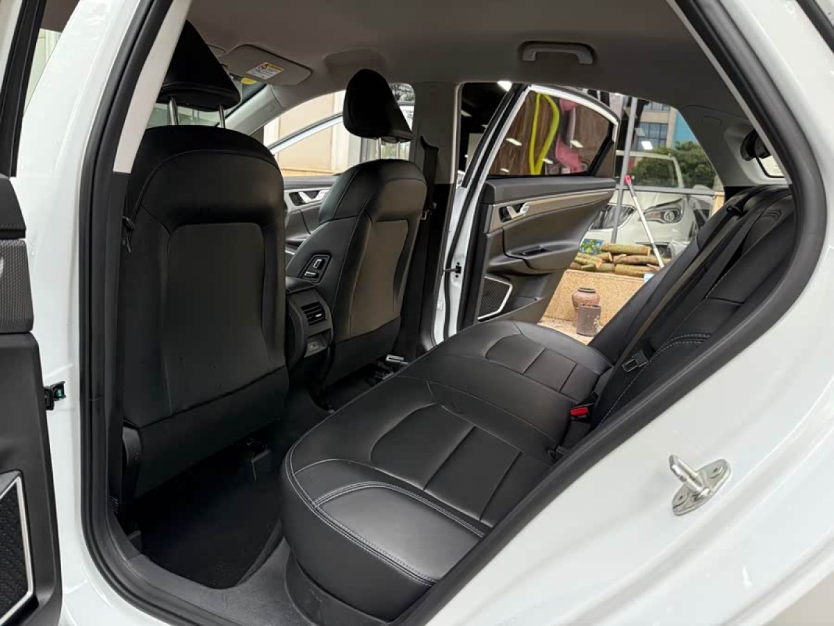 GEELY Emgrand New Energy 2022 car image #9