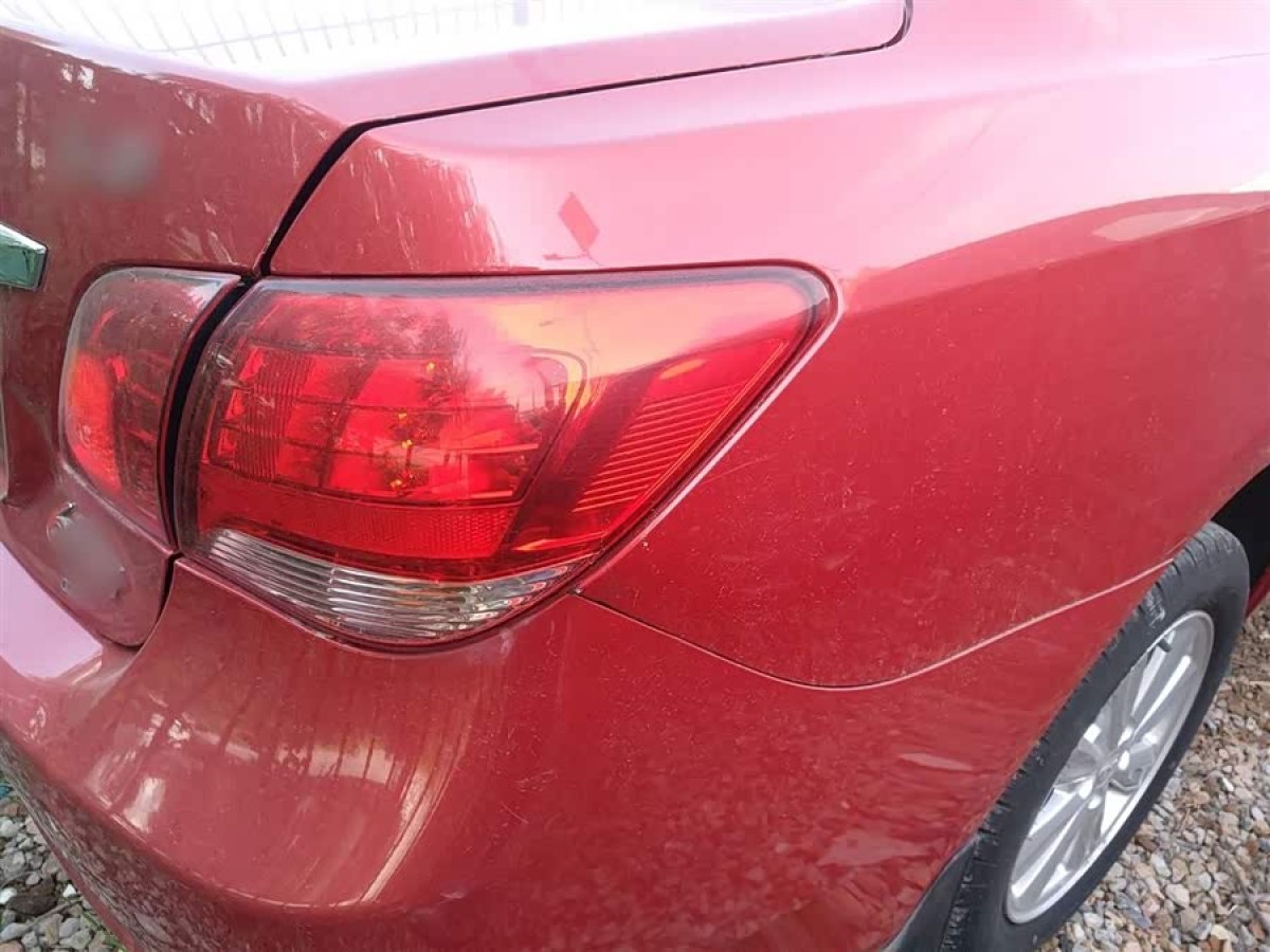 BYD L3 2015 car image #9