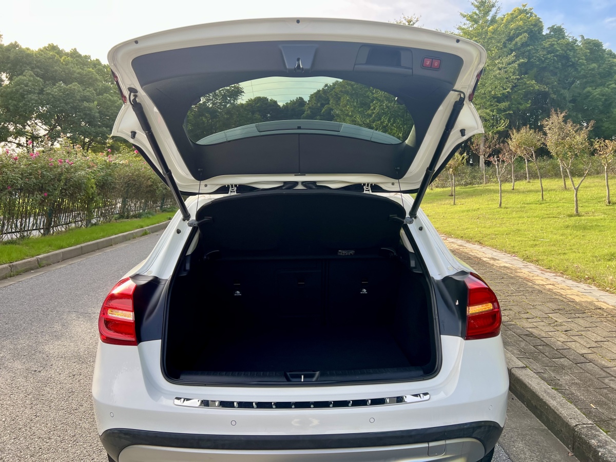 Mercedes-Benz GLA Class (Imported) 2017 immagine di auto #9