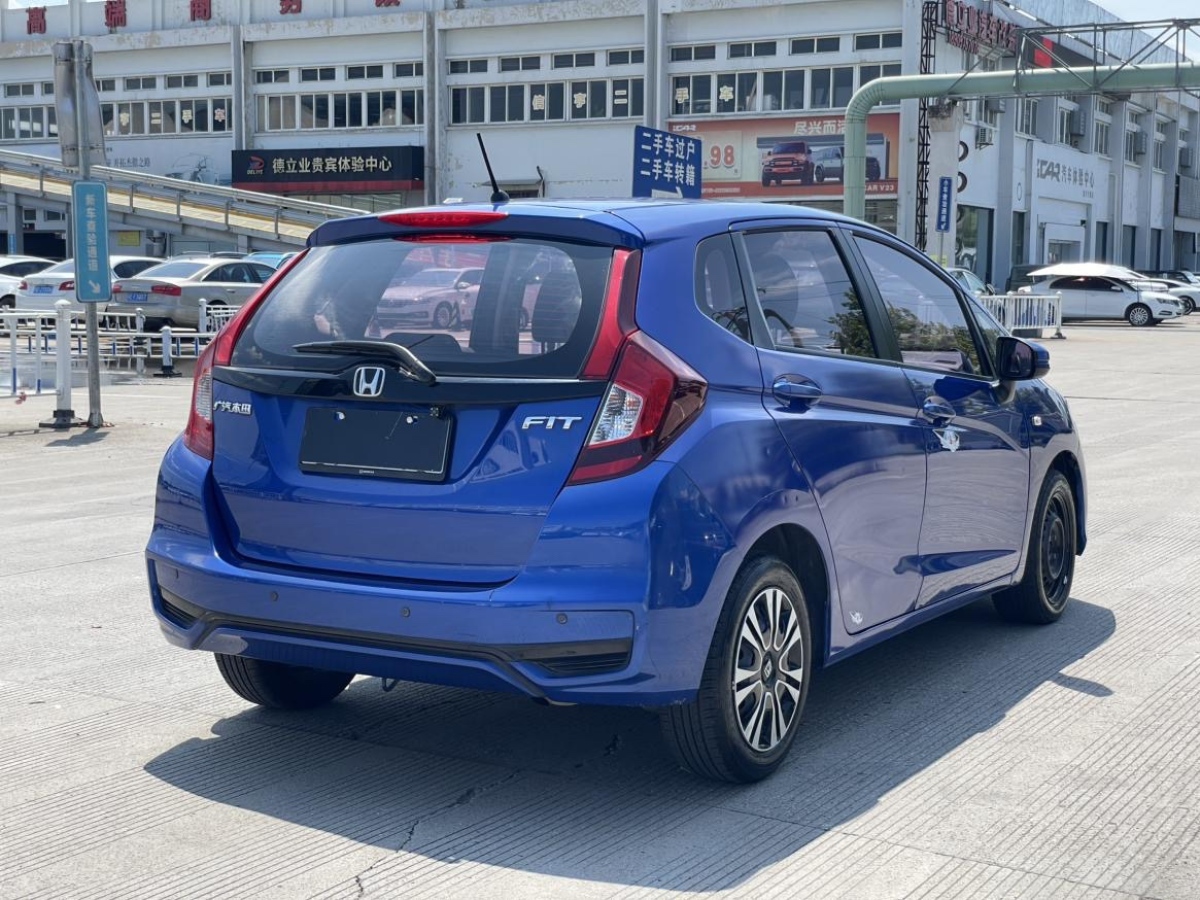 Honda Fit (Imported) 2018 #9 Honda Fit (Imported) 2018 صورة سيارة #9