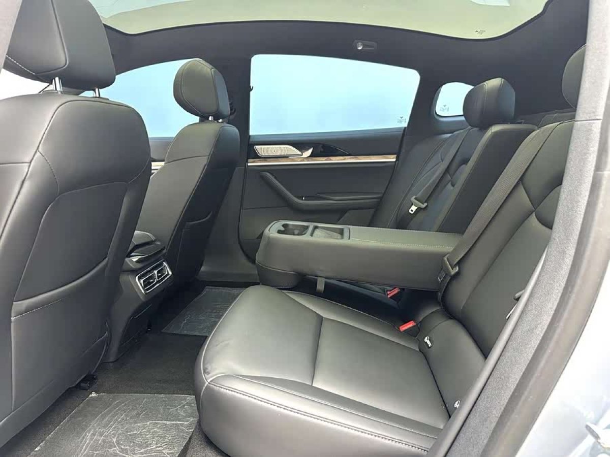 哪吒汽车 哪吒S 2023 汽车图片 #9