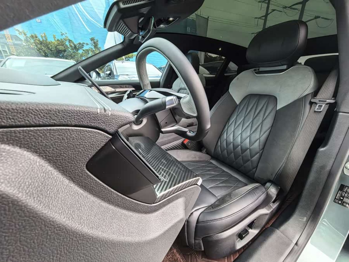 哪吒汽车 哪吒S 2024 汽车图片 #9