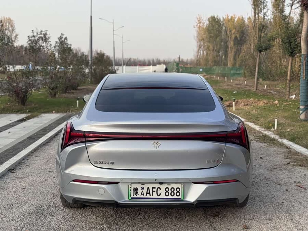 哪吒汽车 哪吒S 2023 汽车图片 #9