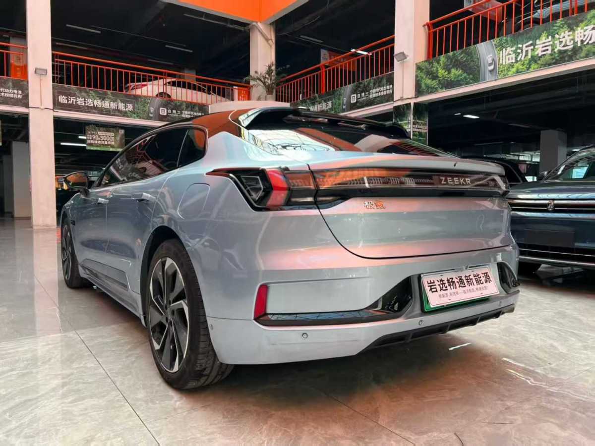 极氪 极氪001 FR 2022 汽车图片 #9