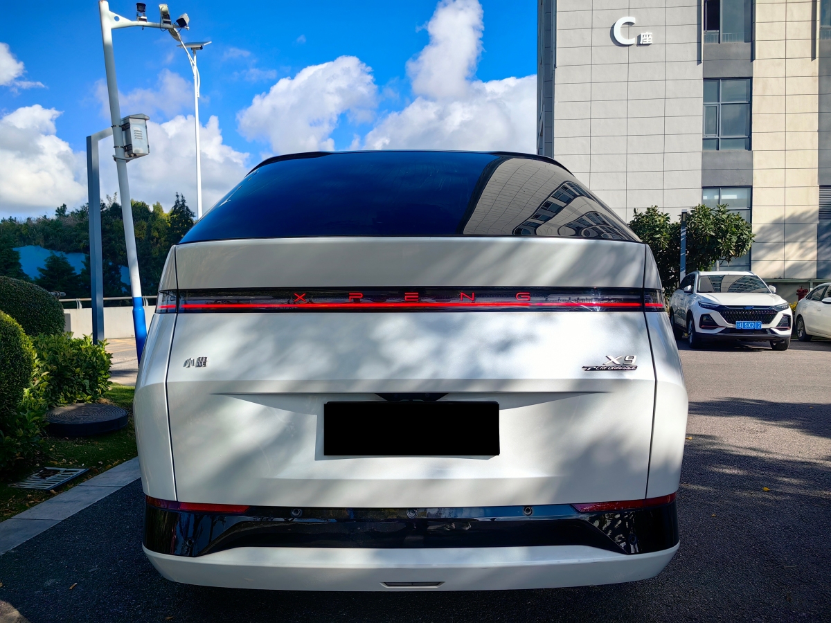 Xpeng X9 2024 imagem de carro #9