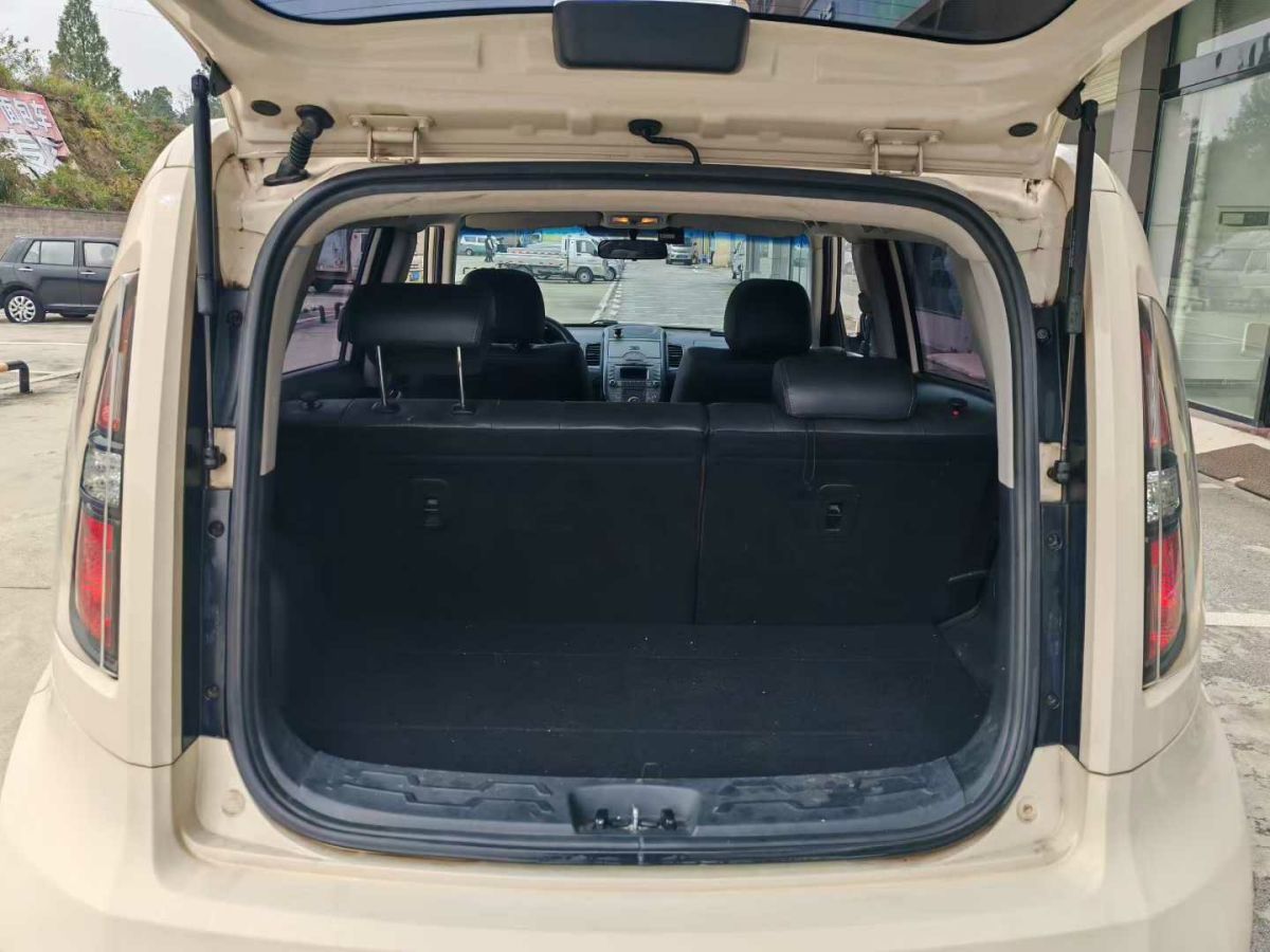 起亚 秀尔 2014 汽车图片 #9