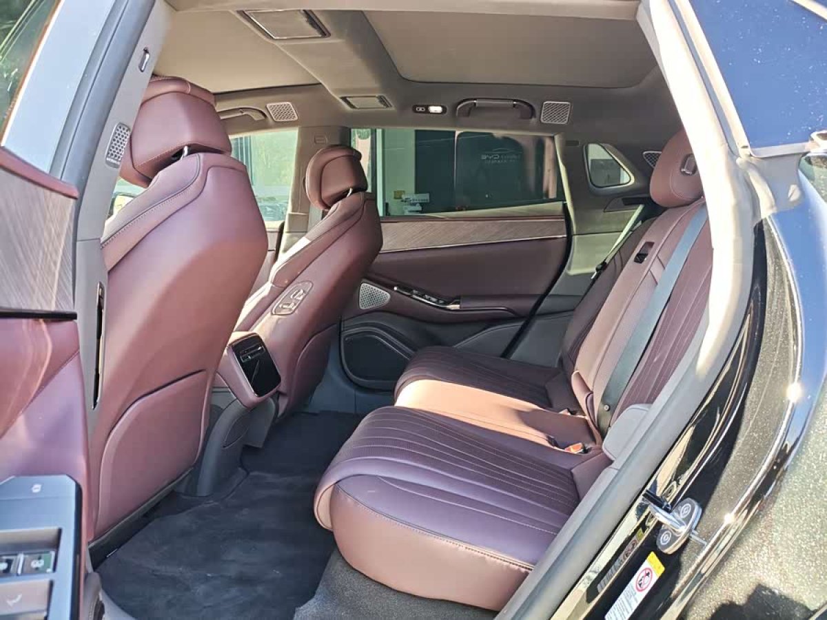 Denza Z9GT 2024 #9 Denza Z9GT 2024 car image #9