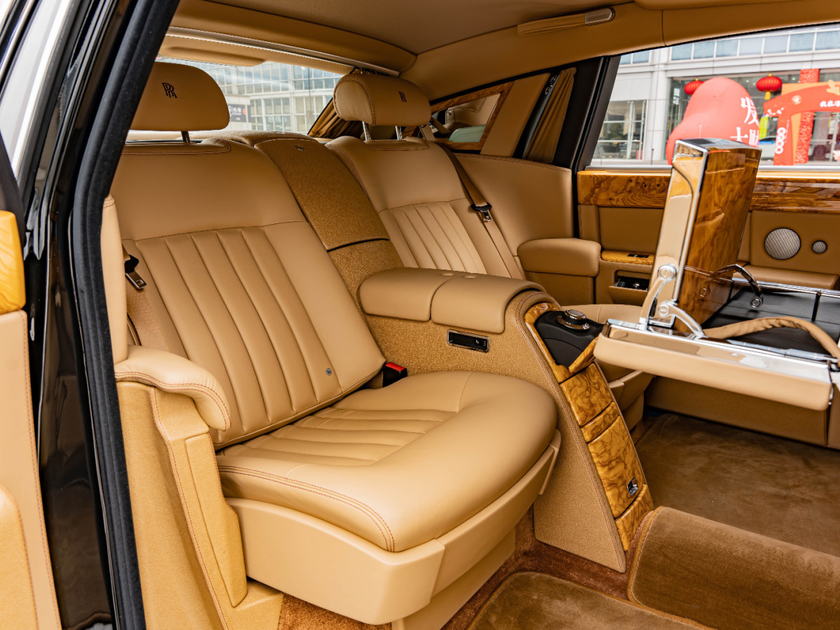 Rolls-Royce Phantom 2011 car image #9