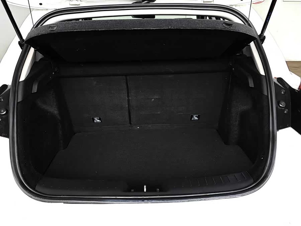 Changan Eado XT 2017 car image #9