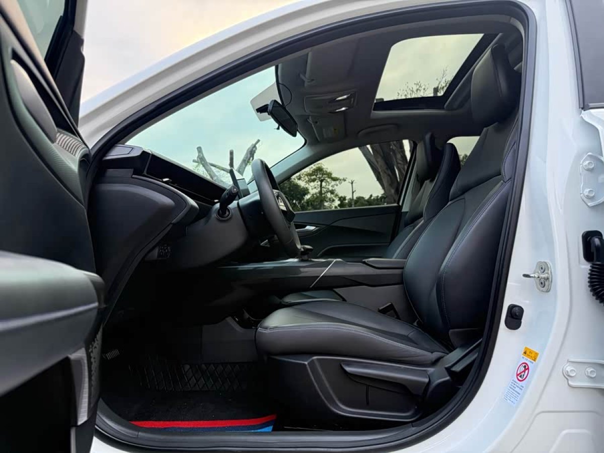 Changan Lamore 2023 #9 Changan Lamore 2023 car image #9