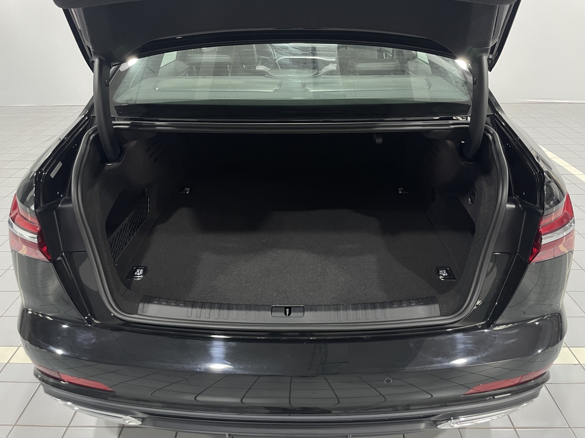 Audi A6L New Energy 2021 car image #9