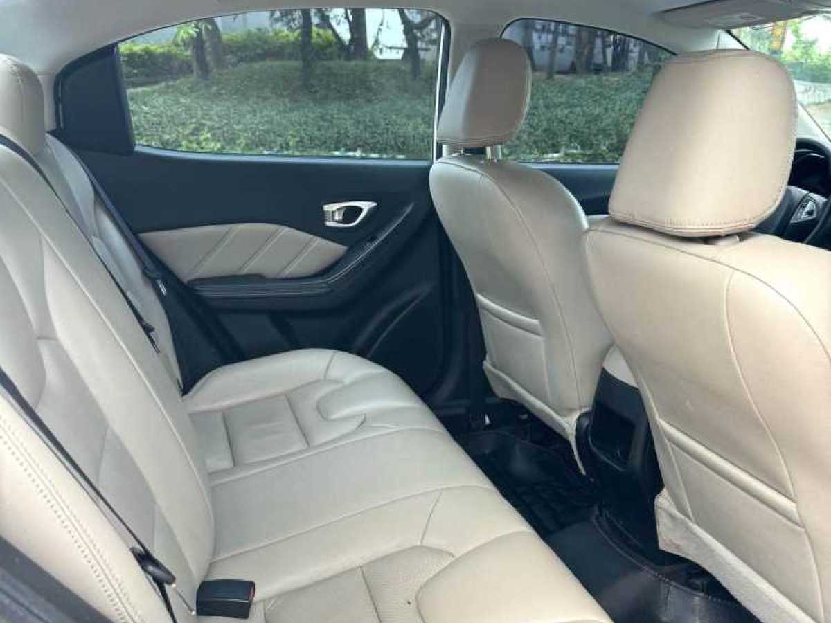 GAC Trumpchi GA3S 2014 imagem de carro #9