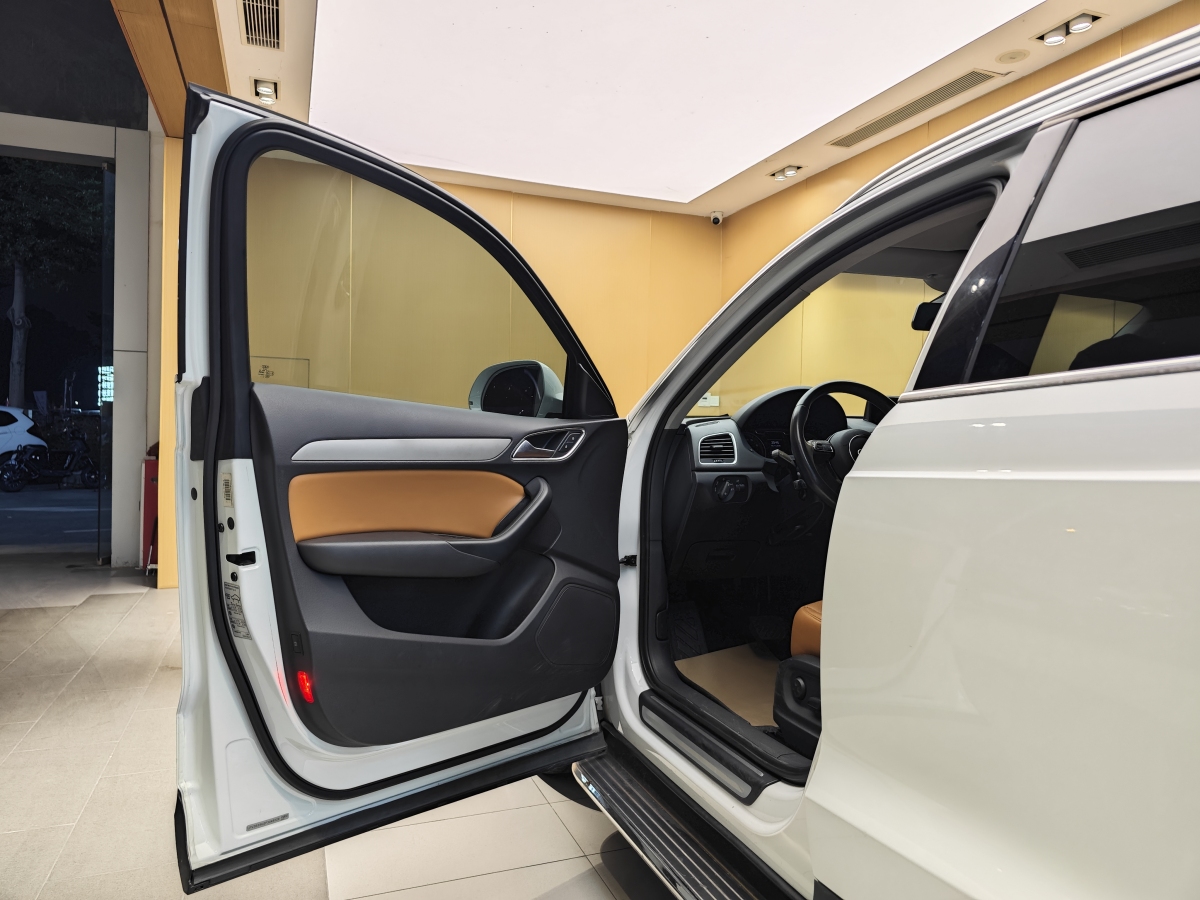 Audi Q3 (Imported) 2015 car image #9