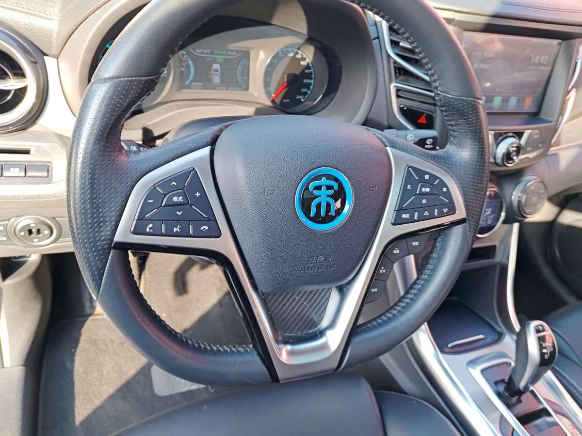 BYD Song 2017 car image #9