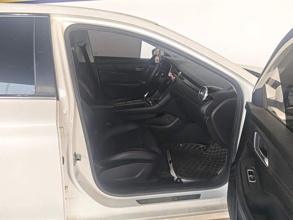 MG 6 New Energy 2021 car image #9