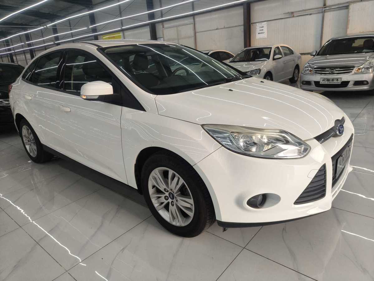 Ford Focus (Imported) 2013 car image #9