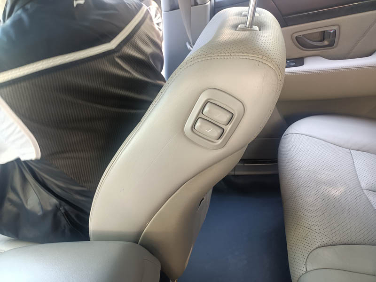 起亚 欧菲莱斯 2010 汽车图片 #9