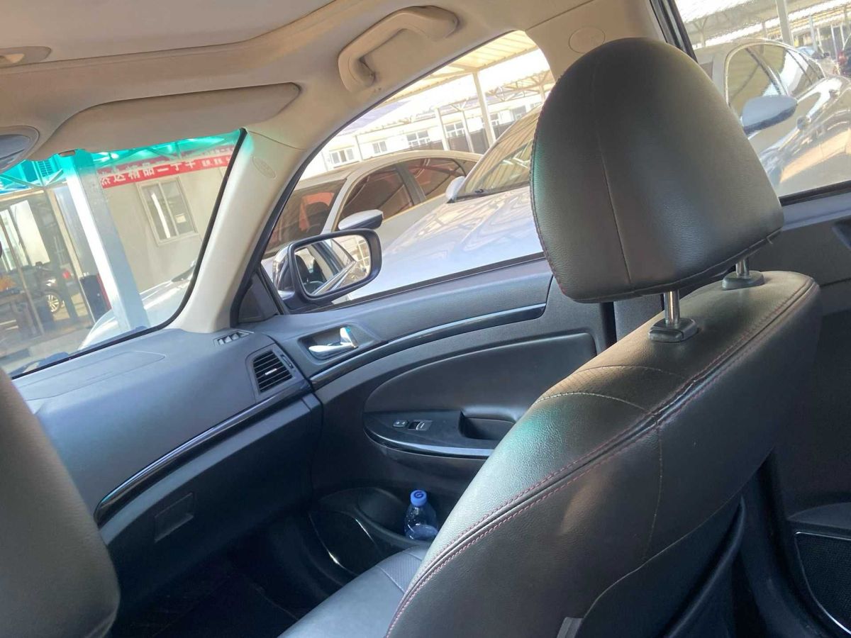 BYD SuRui 2014 car image #9