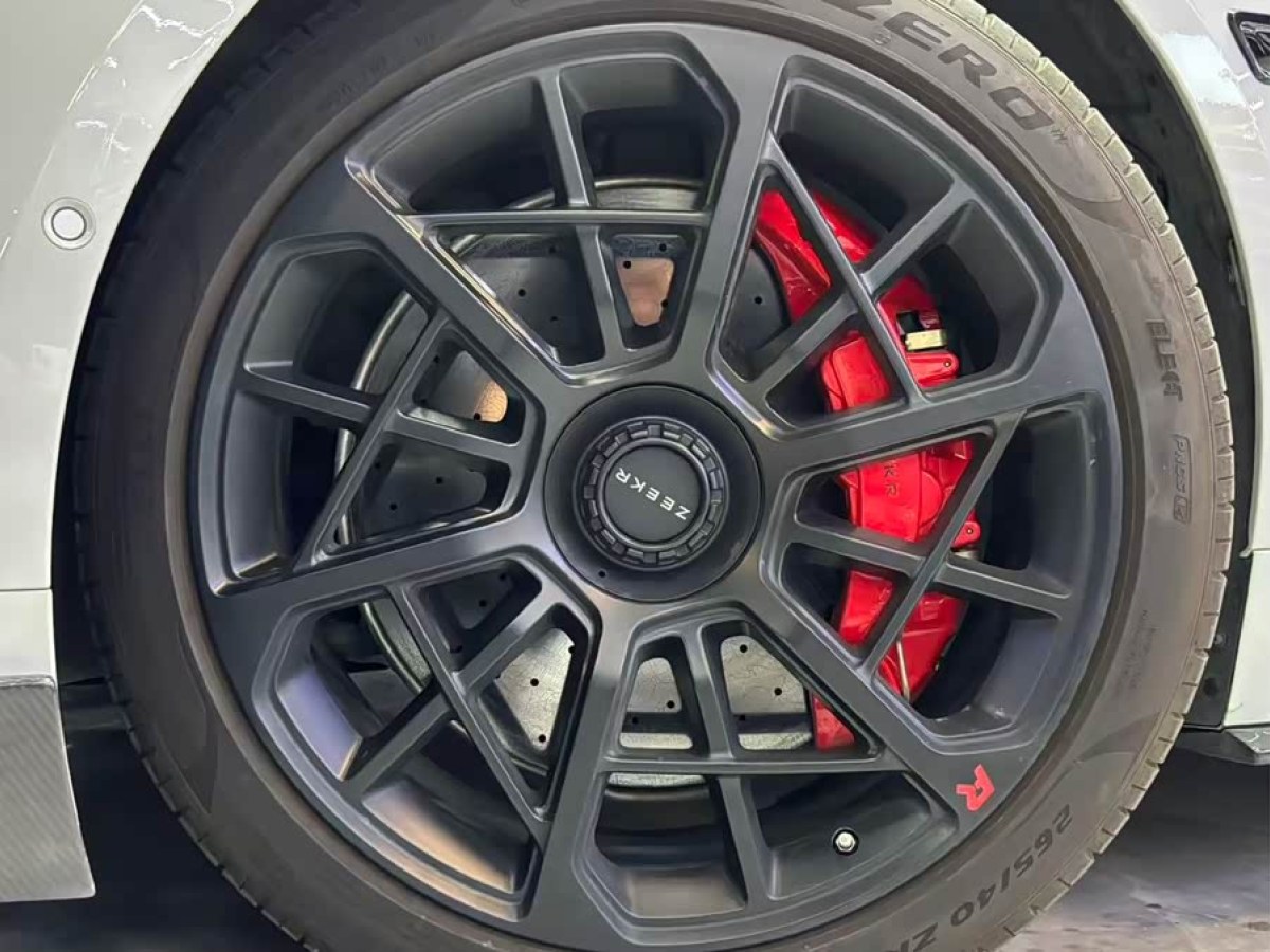 极氪 极氪001 FR 2024 汽车图片 #9