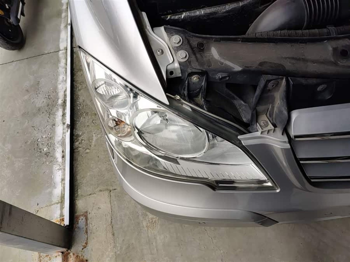 Mercedes-Benz Viano (Imported) 2017 car image #9