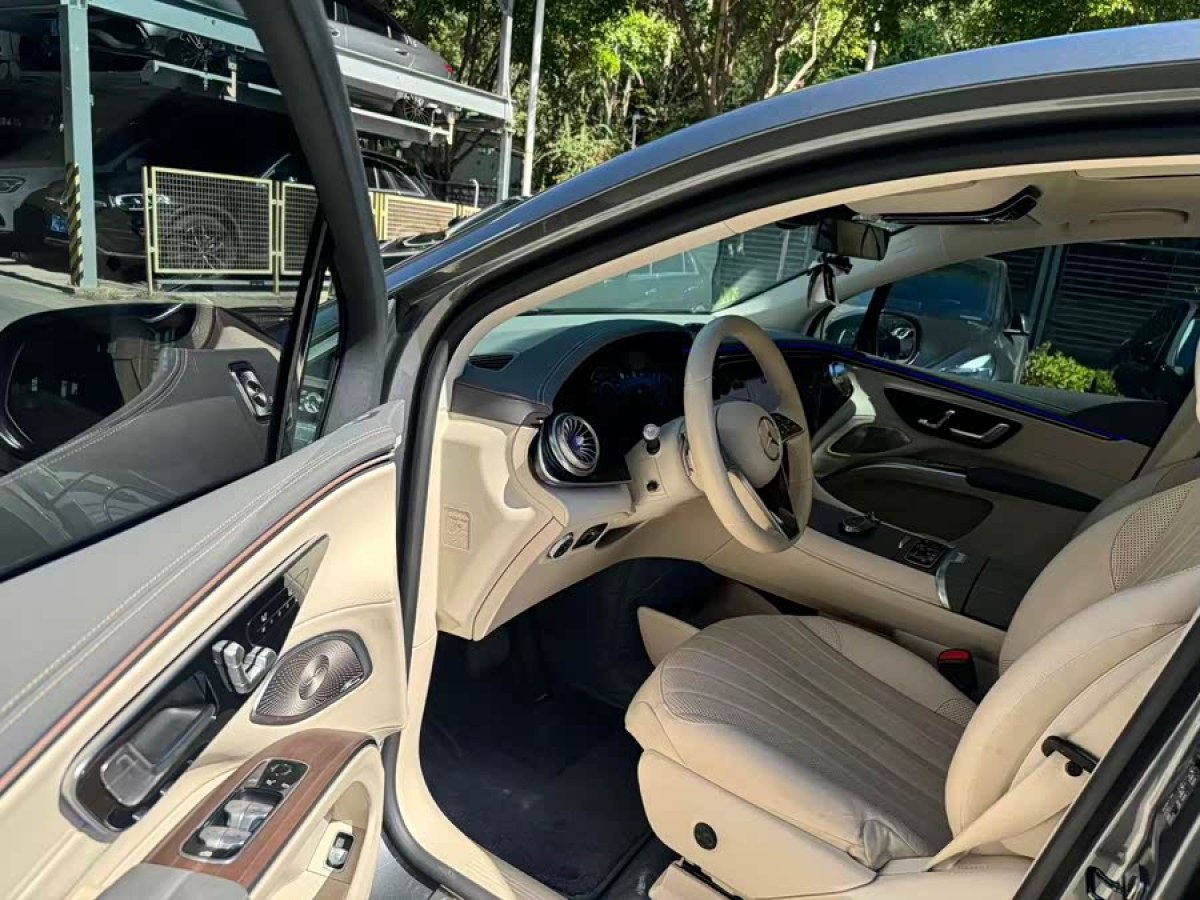 Mercedes-Benz EQS SUV 2023 car image #9