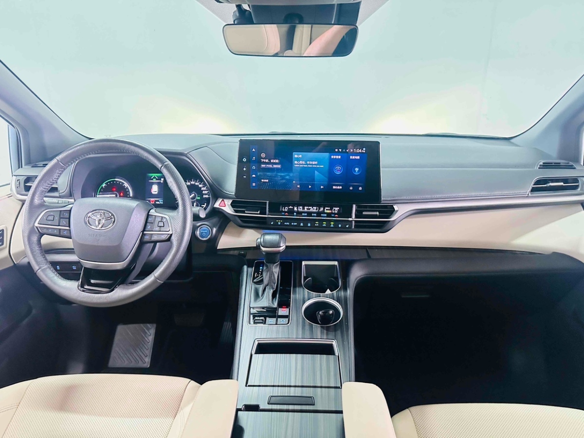 Toyota Granvia 2023 immagine di auto #9