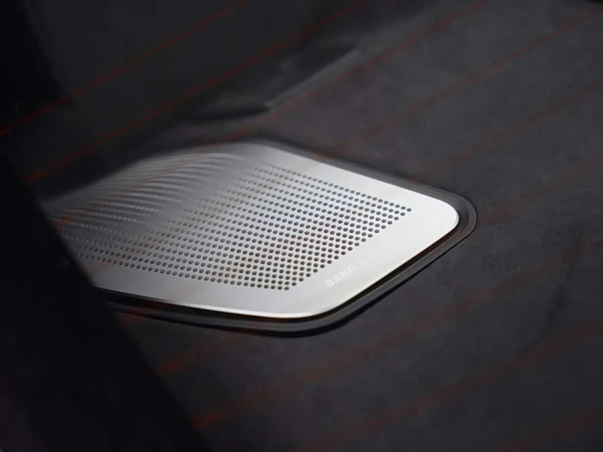 BMW M6 2016 car image #9