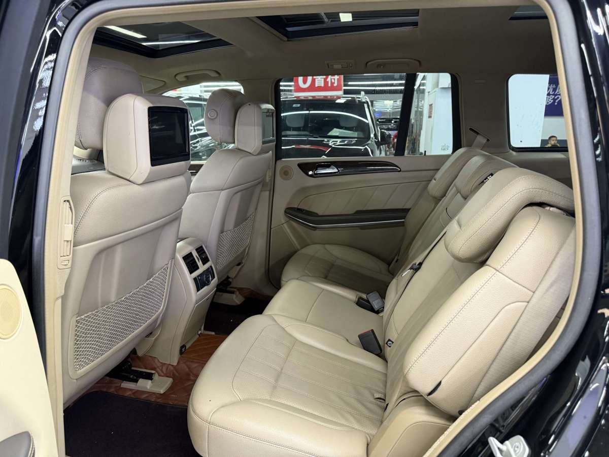 Mercedes-Benz GL Class 2013 car image #9