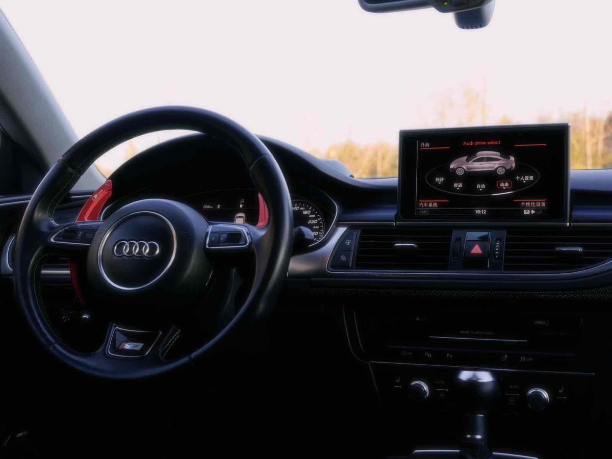 Audi S7 2014 car image #9