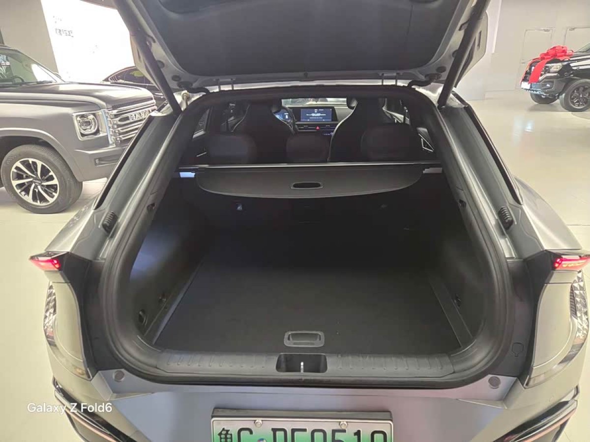 Kia EV6 2023 изображение автомобиля #9