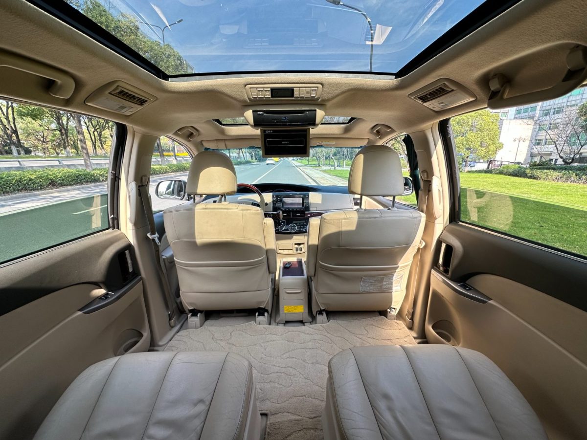 Toyota Previa 2014 car image #9