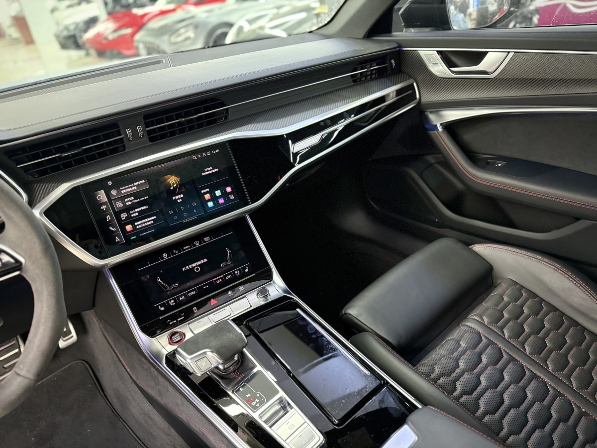 Audi RS 6 2023 car image #9