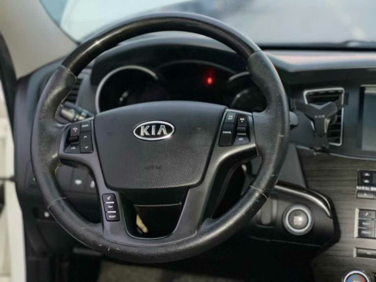 起亚 凯尊 2012 汽车图片 #9