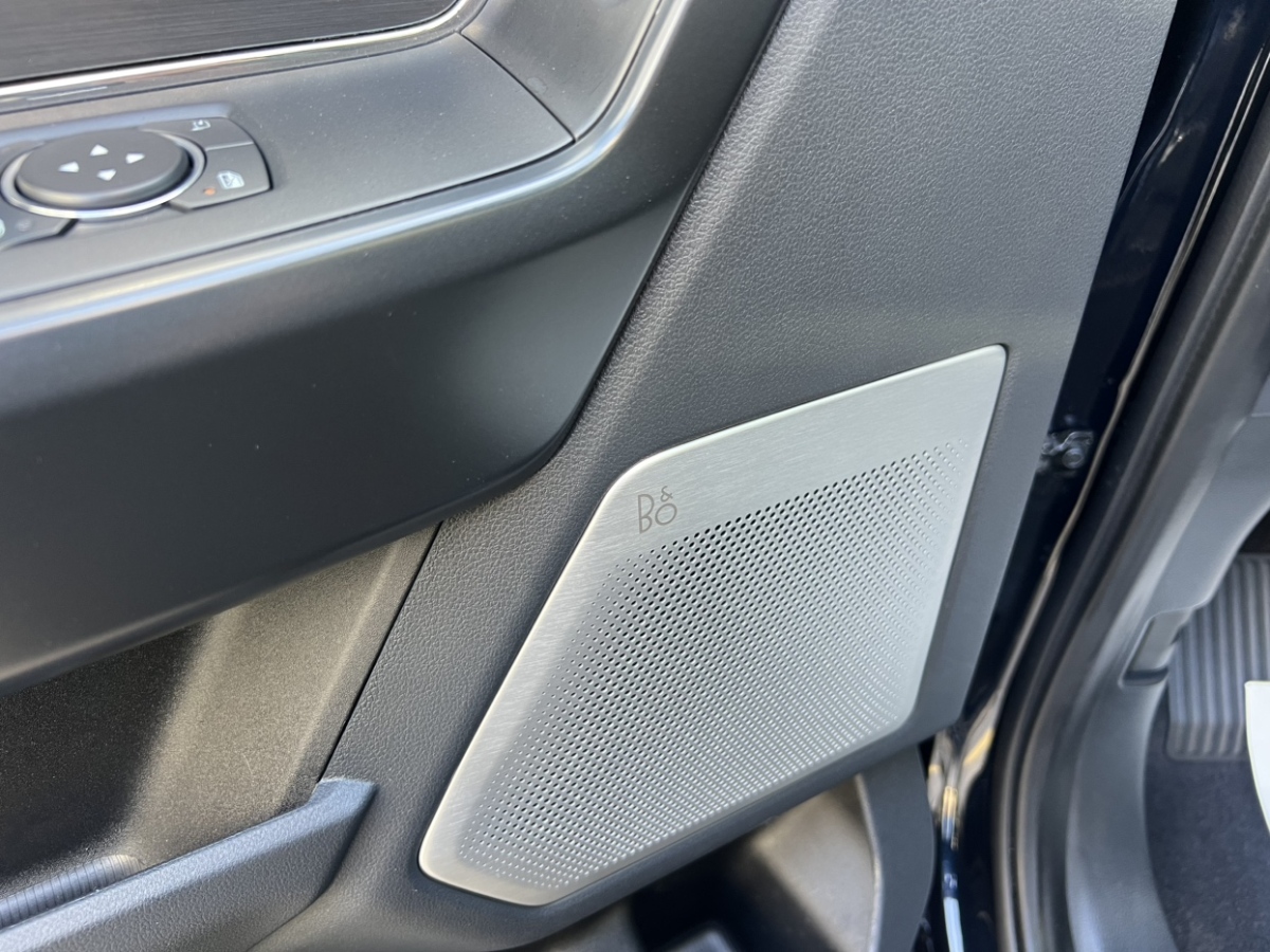 Ford F-150 Raptor 2023 car image #9