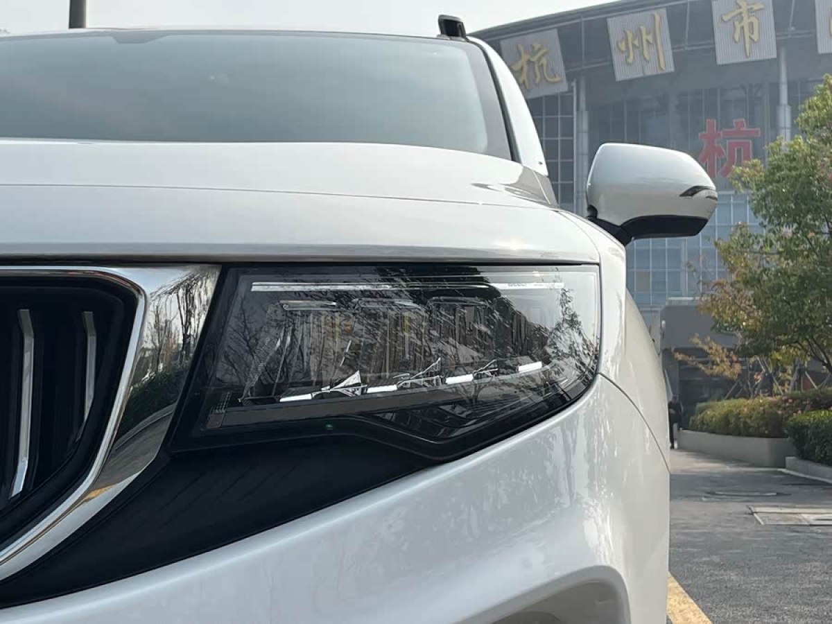 GEELY Okavango 2021 car image #9