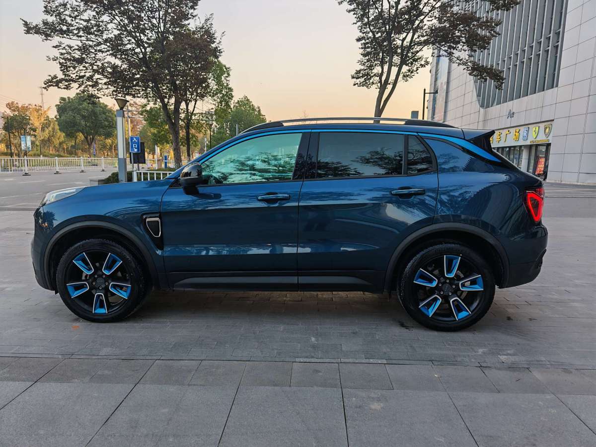 Lynk & Co 01 2019 car image #9