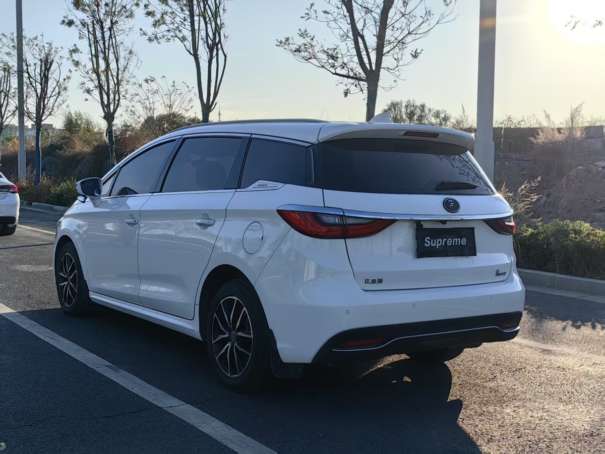 BYD Song 2017 car image #9