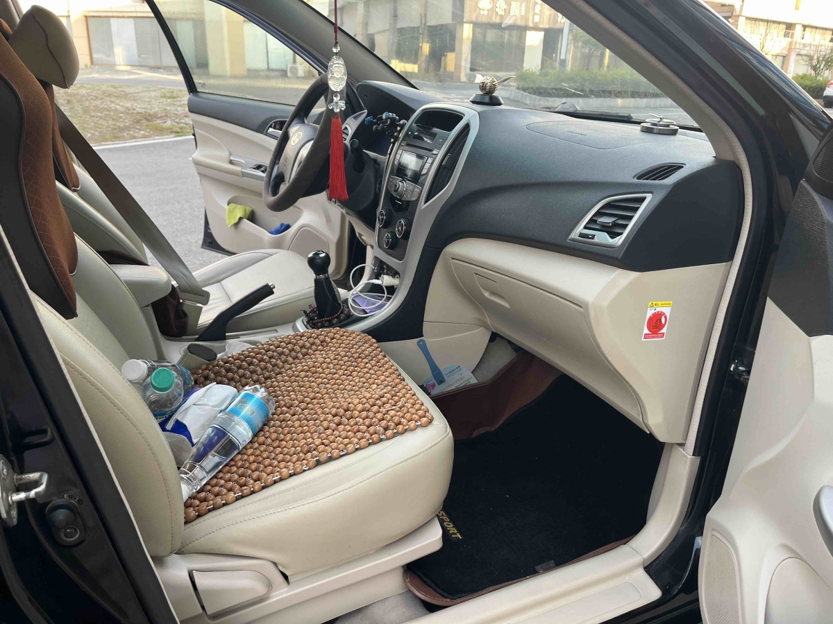 BYD F3 2015 car image #9