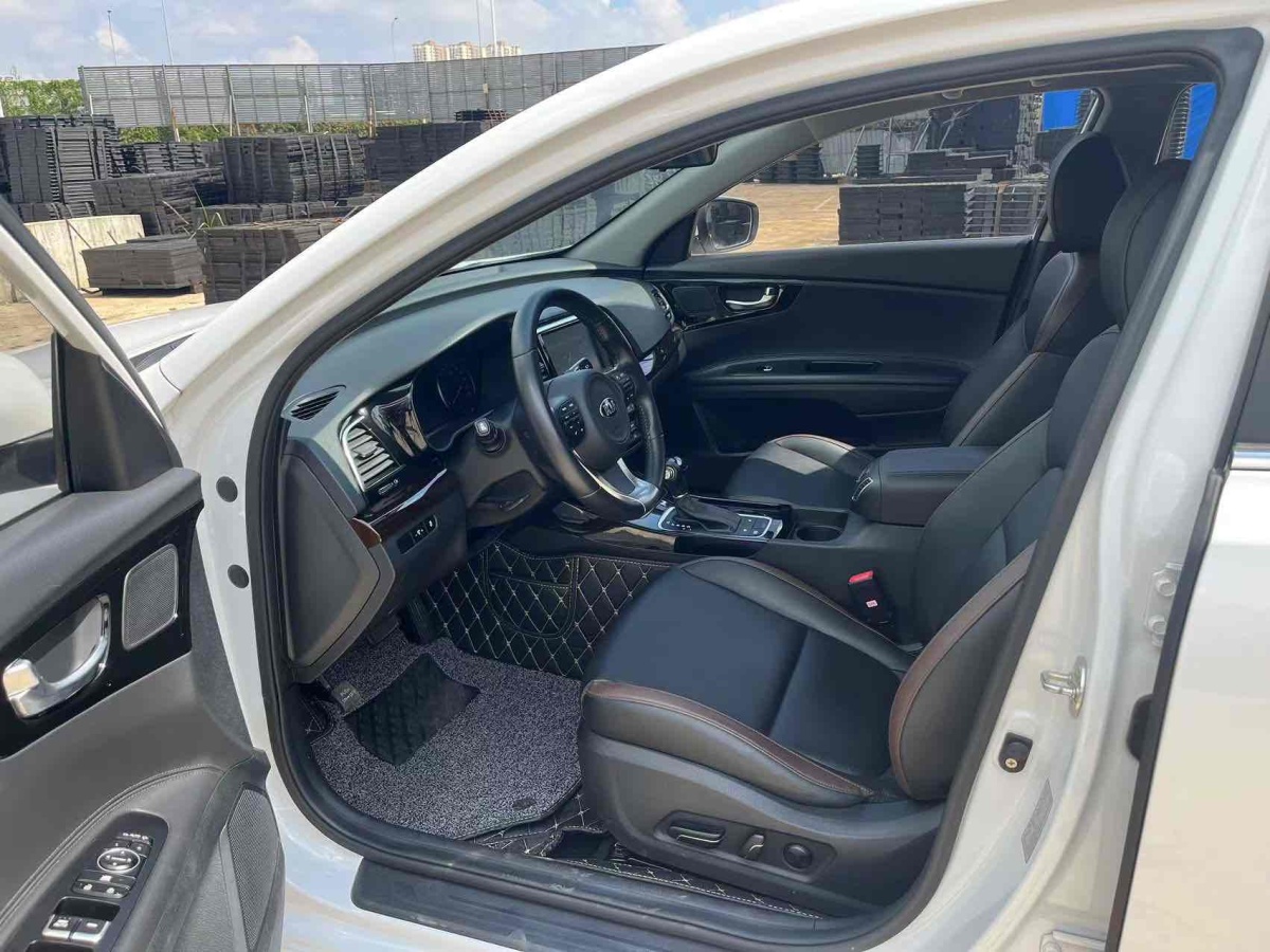 Kia K5 2018 imagem de carro #9