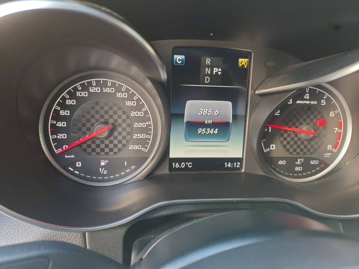 Mercedes-Benz GLC Coupe AMG 2018 image de voiture #9