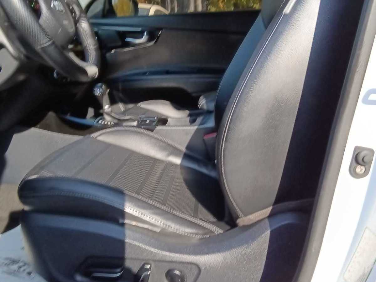 起亚 起亚K4 2015 汽车图片 #9