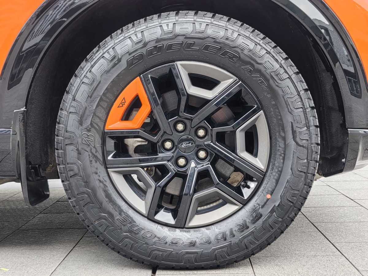 Ford Explorer 2024 immagine di auto #9