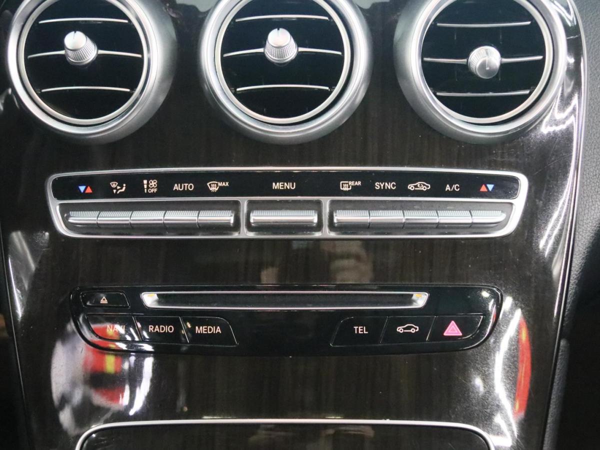 Mercedes-Benz 2018 car image #9