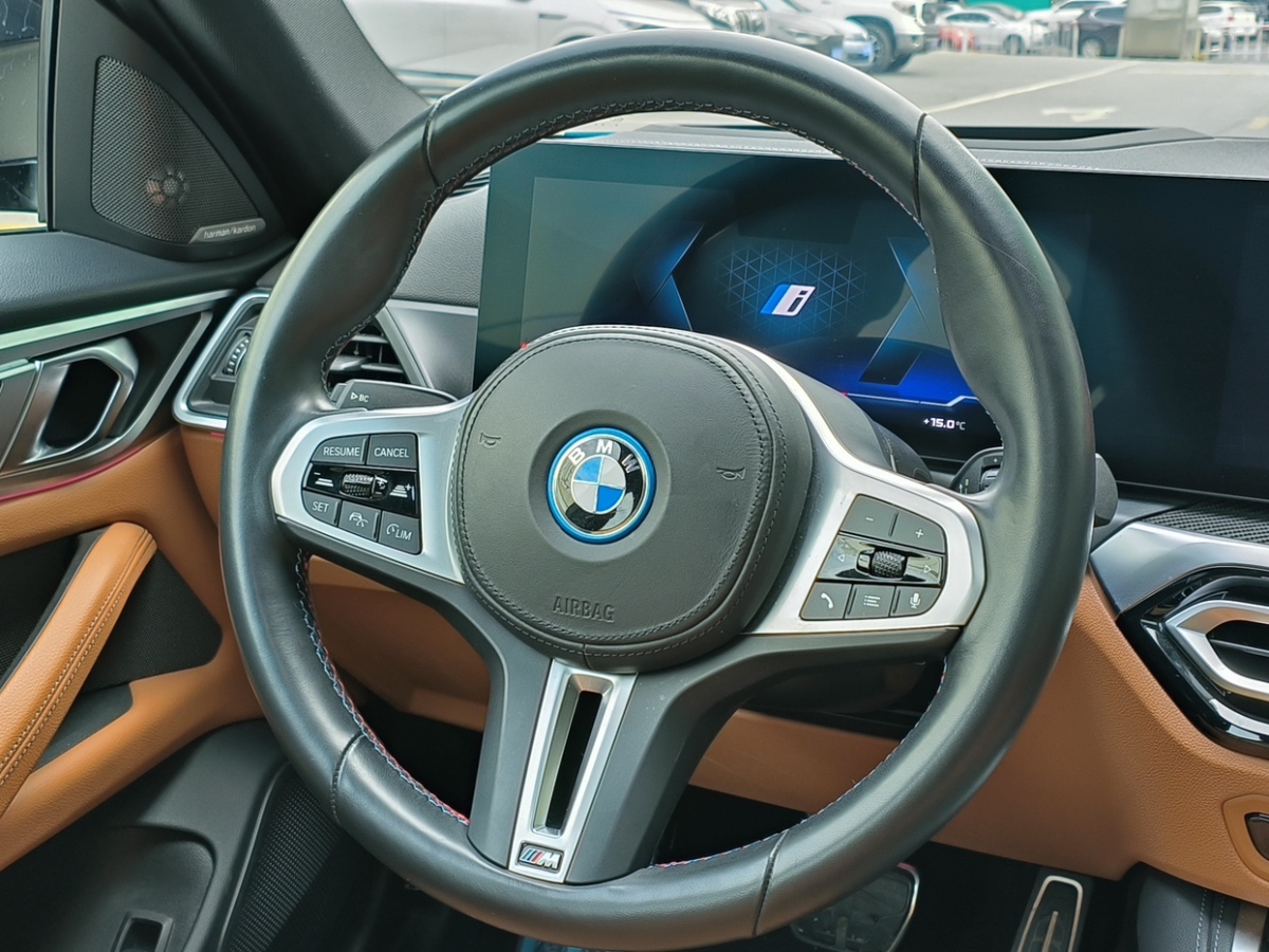 BMW i4 M50 2024 car image #9