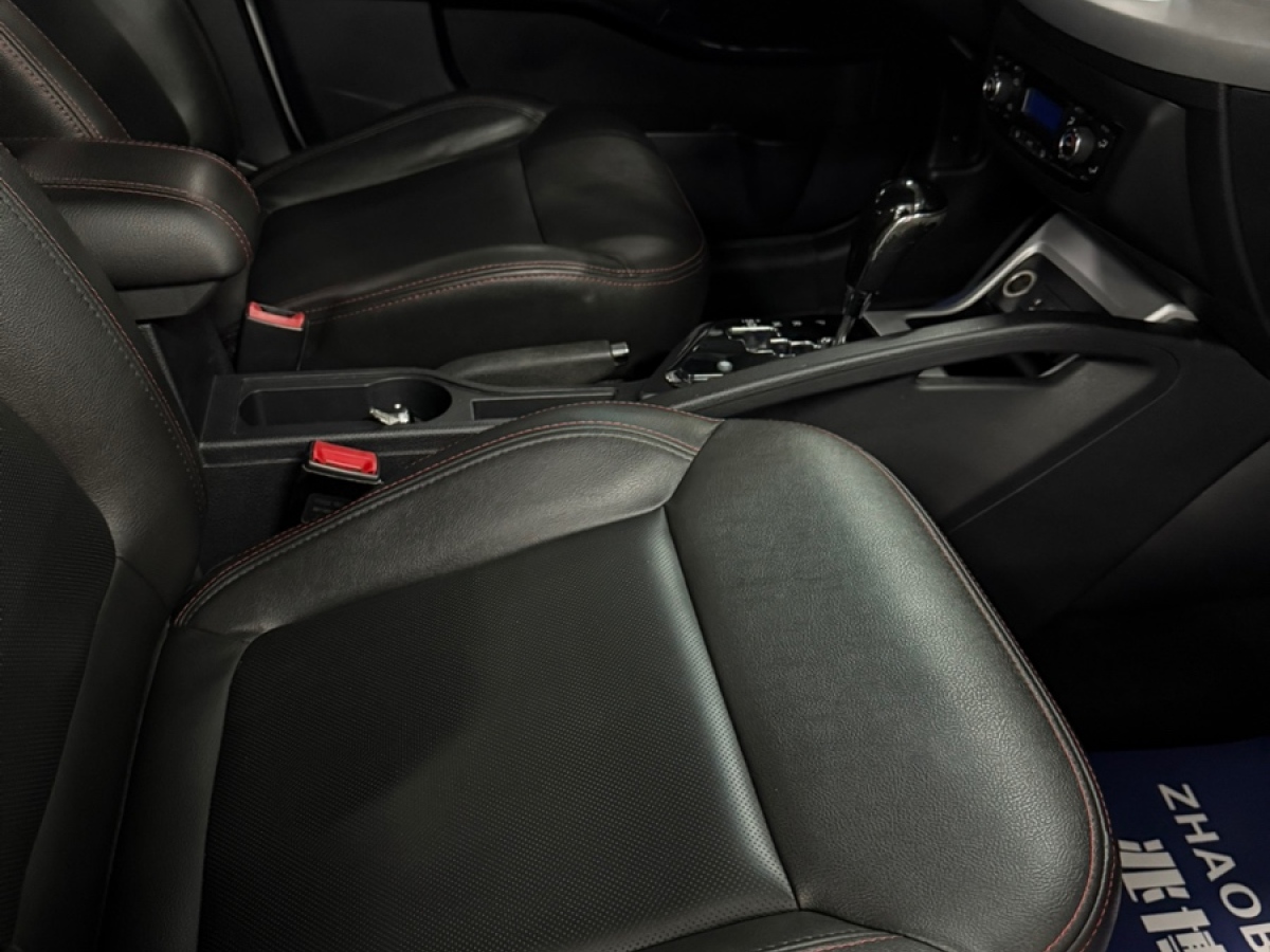JAC 2015 #9 JAC 2015 car image #9