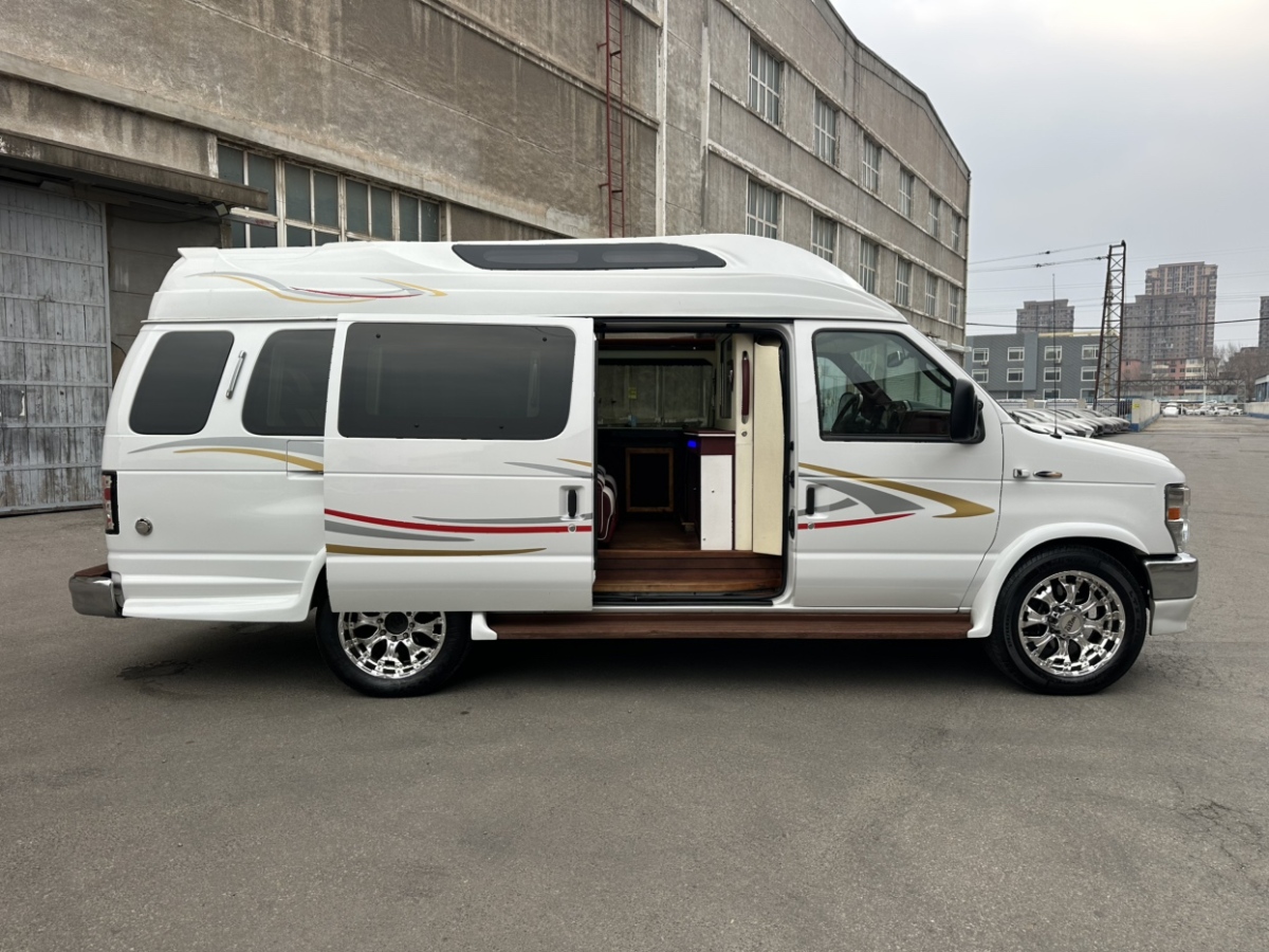 Ford E350 2017 #9 Ford E350 2017 car image #9