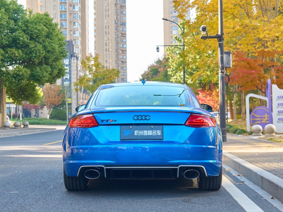 Audi TT RS 2020 car image #9