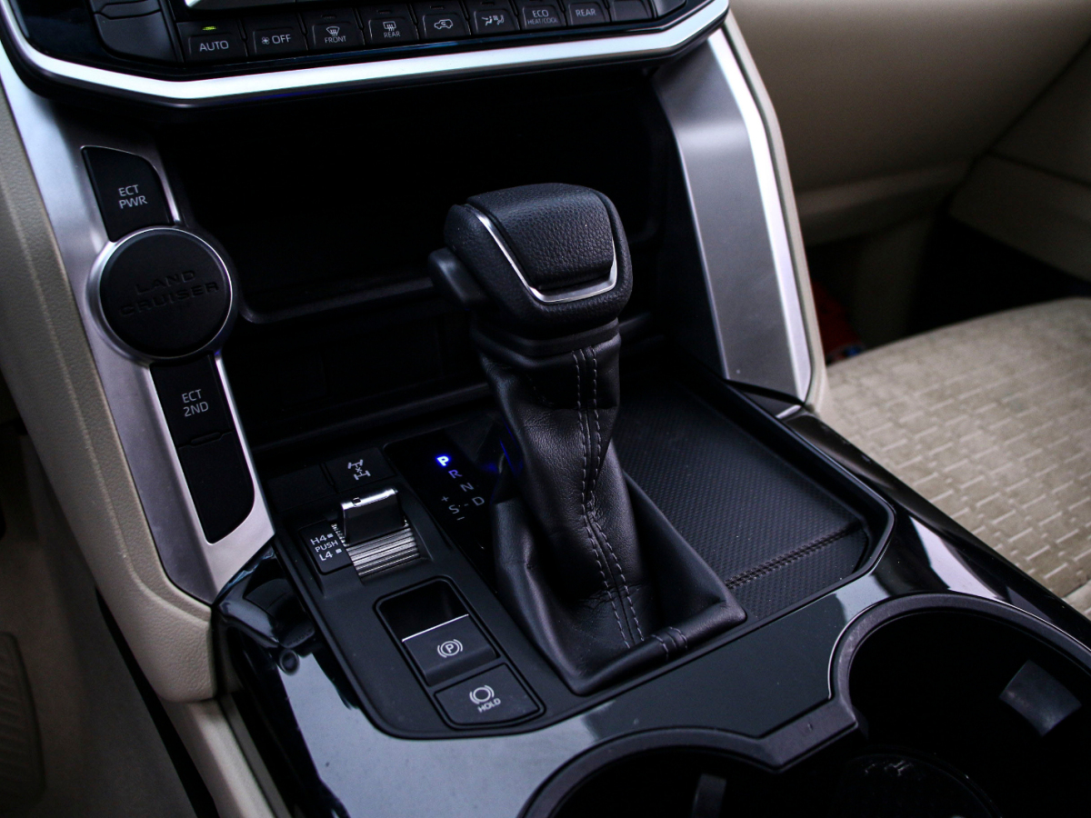 Toyota 2024 car image #9